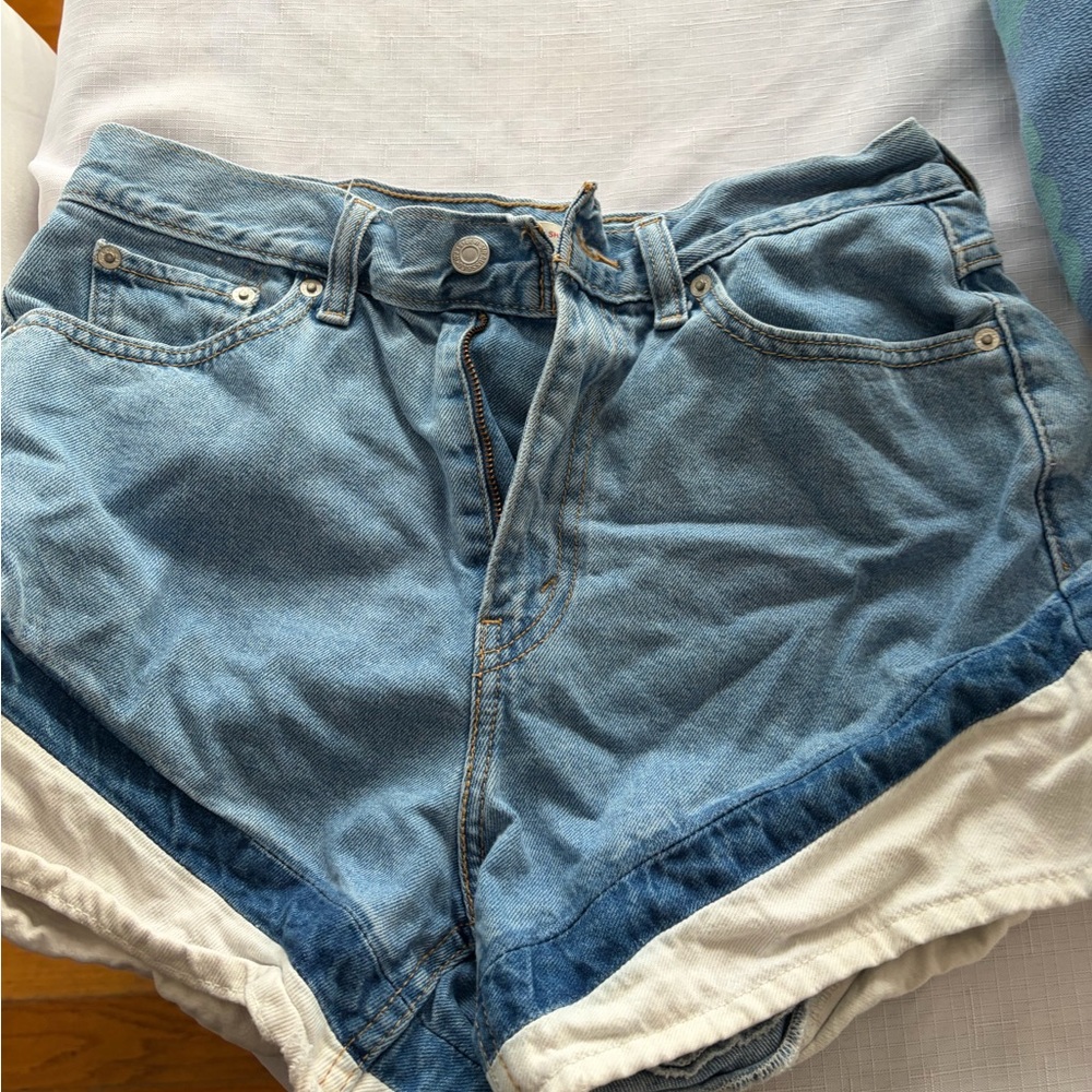 Vintage Levi’s shorts